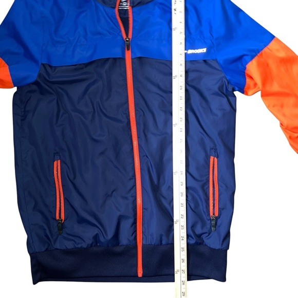 Brooks full zip jacket running size medium - Picture 10 of 10